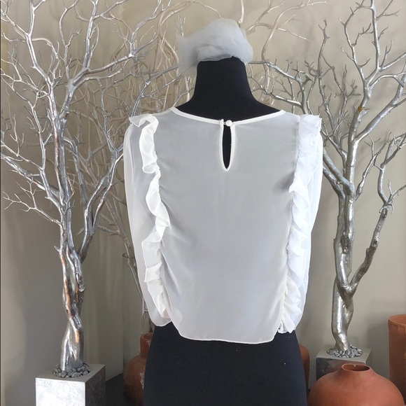 Beautiful ruffles top blouse - Picture 5 of 8